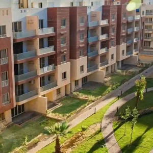 كمبوند بروميناد التجمع الجامس